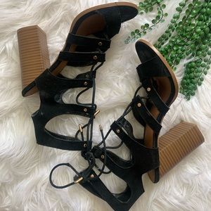 Black front lace chunky heel